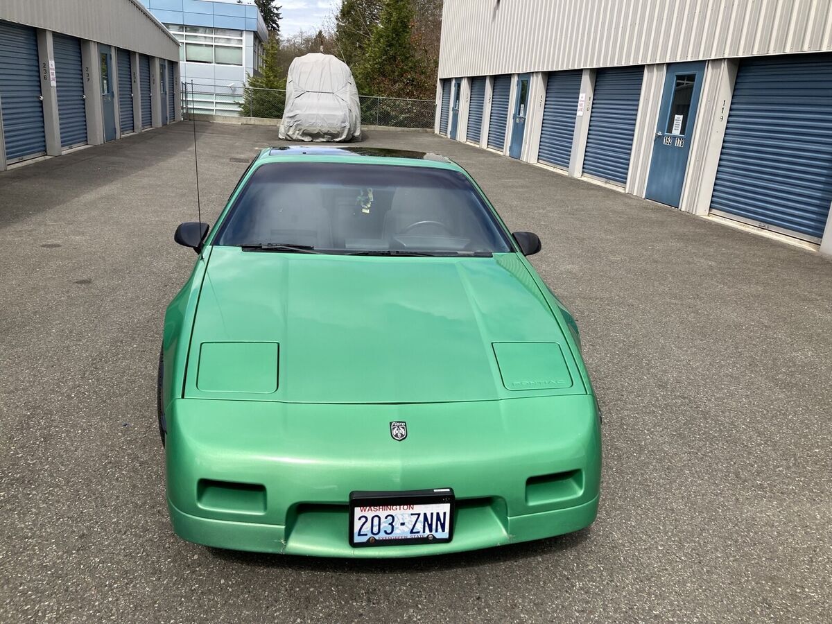1986 Pontiac Fiero SE - photo 4