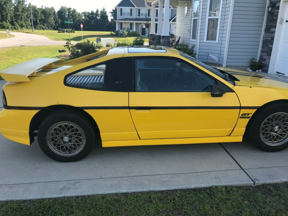 1986 Pontiac Fiero GT - photo 4