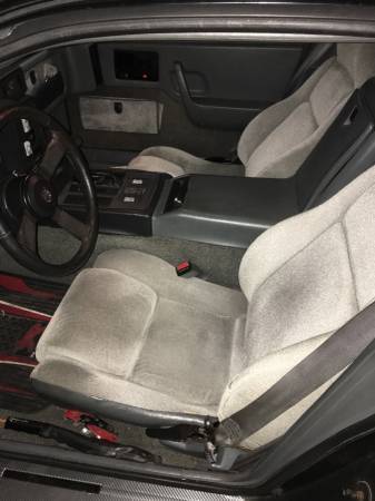 1986 Pontiac Fiero - photo 2