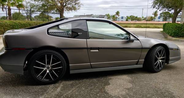 1986 Pontiac Fiero - photo 5
