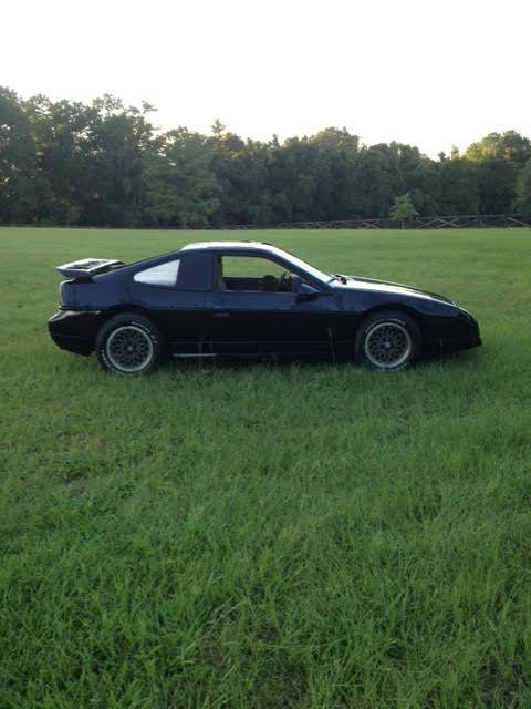 1986 Pontiac Fiero GT - photo 2