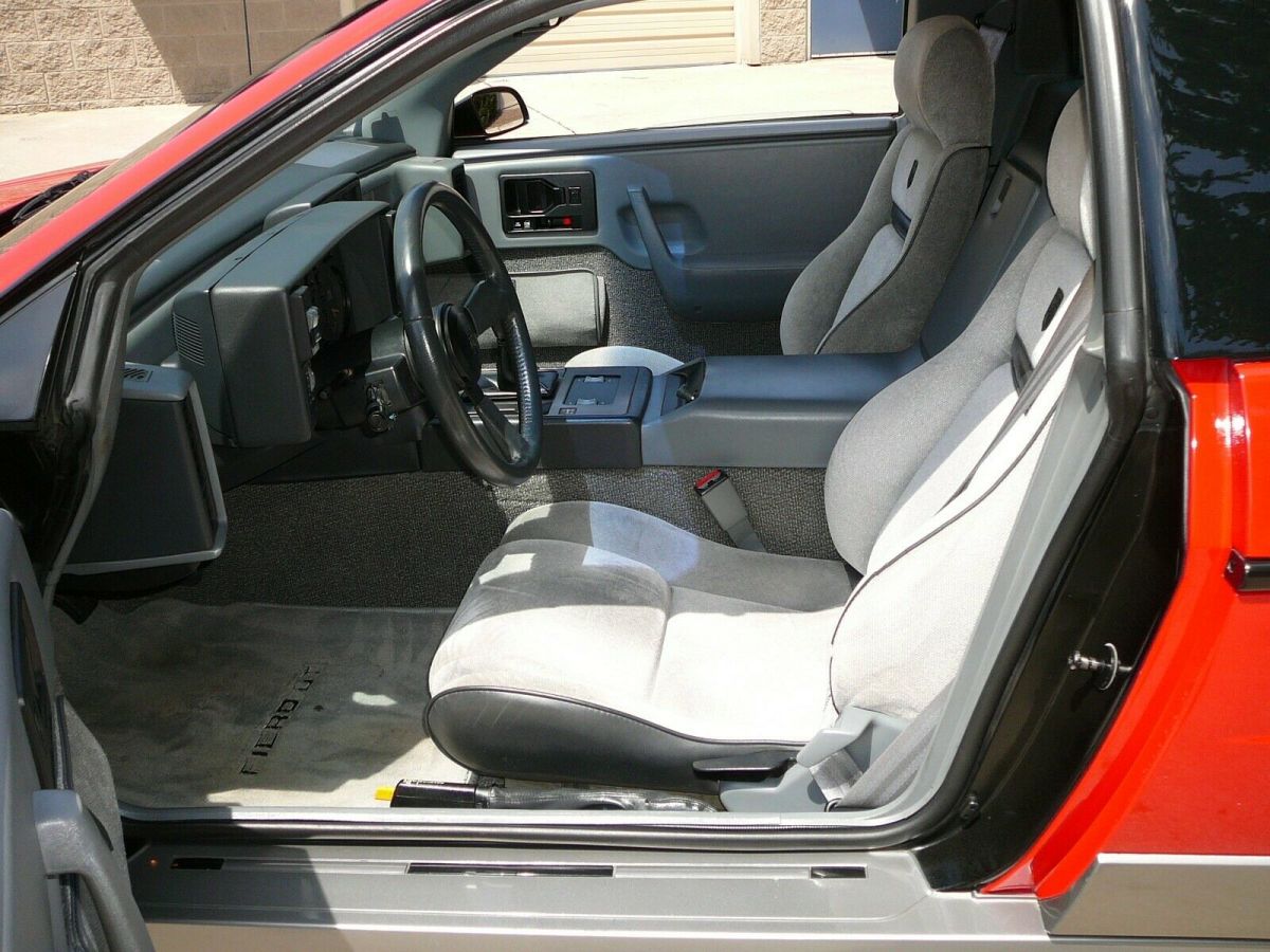 1986 Pontiac Fiero GT - photo 13