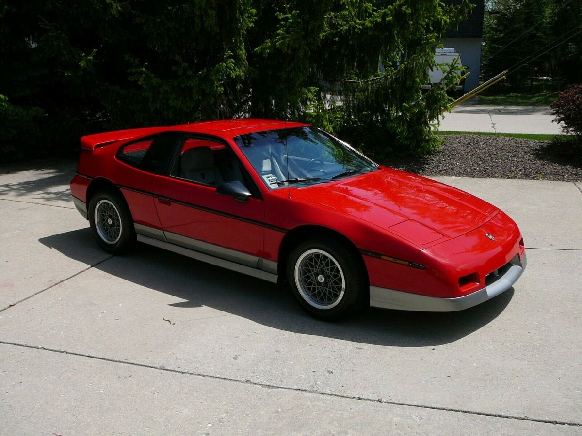 1986 Pontiac Fiero GT - photo 4