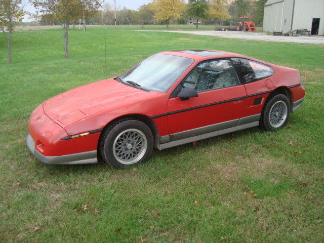 19860000 Pontiac Fiero GT