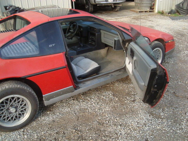 19860000 Pontiac Fiero GT - photo 7