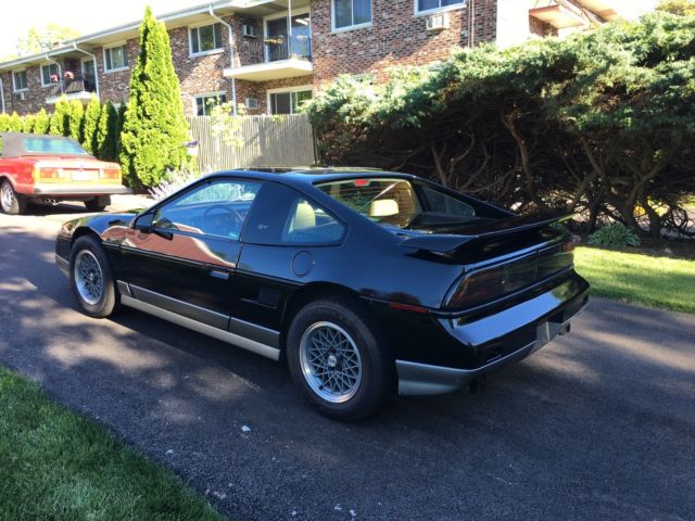 1986 Pontiac Fiero GT - photo 3