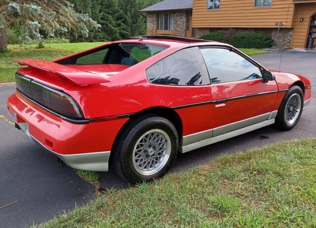 1986 Pontiac Fiero GT - photo 11
