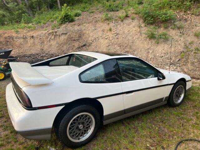 1986 Pontiac Fiero GT