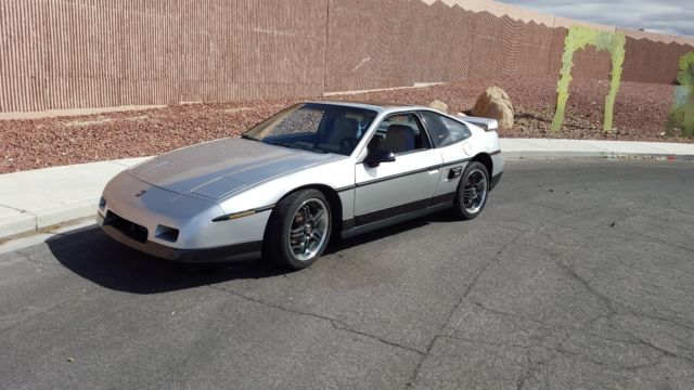 1986 Pontiac Fiero
