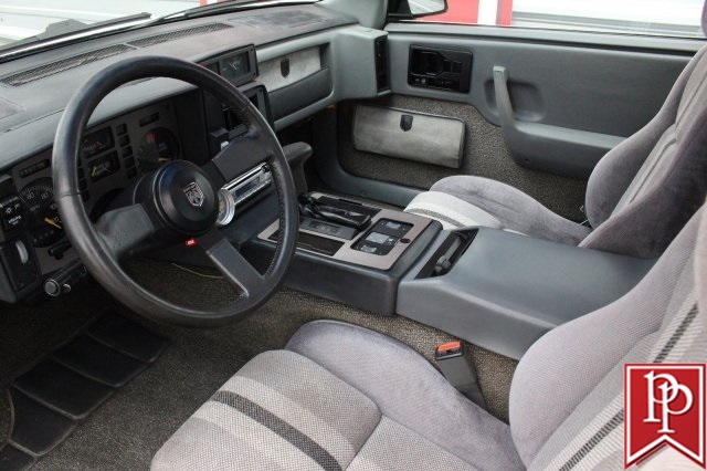 1986 Pontiac Fiero Custom Fastback - photo 6