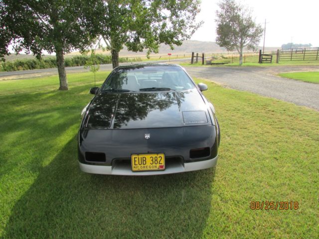 1986 Pontiac Fiero - photo 4