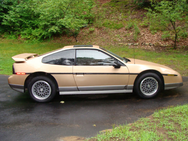 1986 Pontiac Fiero GT - photo 6