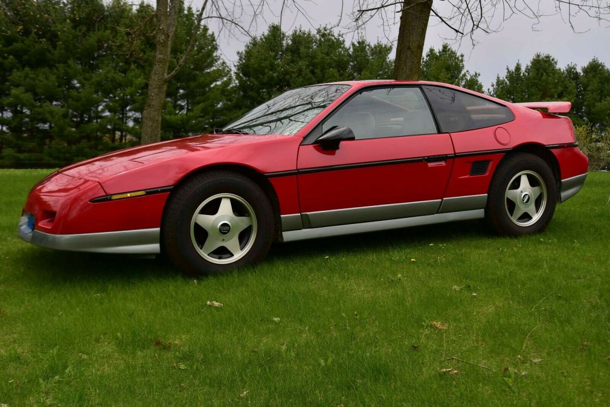 1986 Pontiac Fiero GT - photo 3