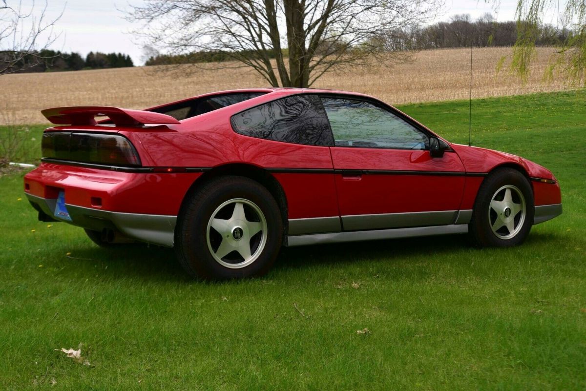 1986 Pontiac Fiero GT - photo 6