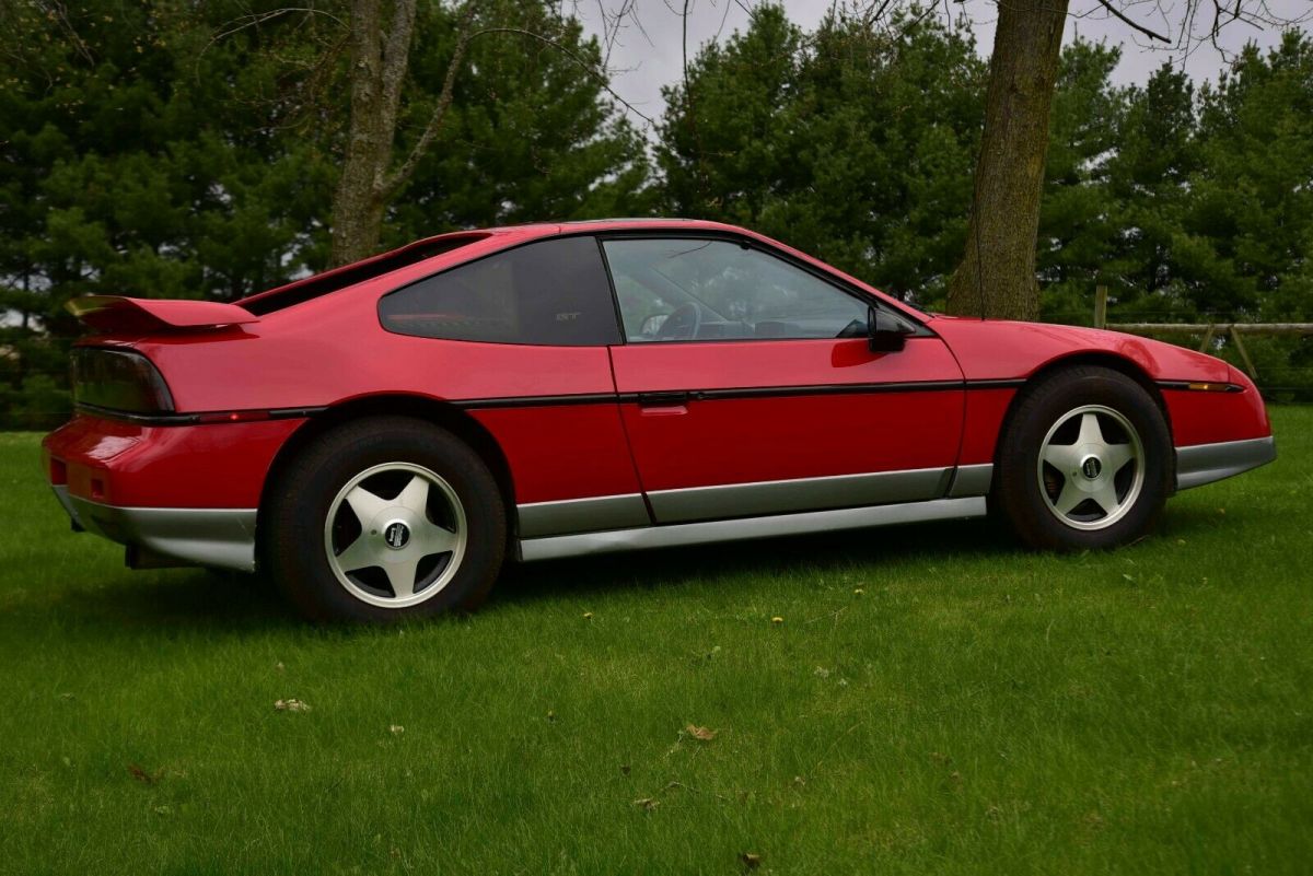 1986 Pontiac Fiero GT - photo 9