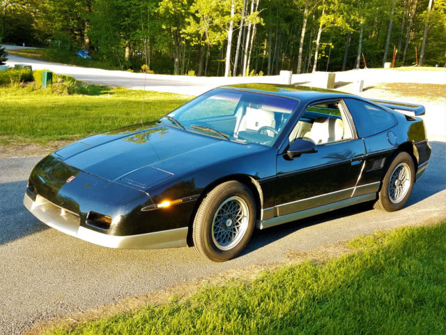 1986 Pontiac Fiero GT - photo 3