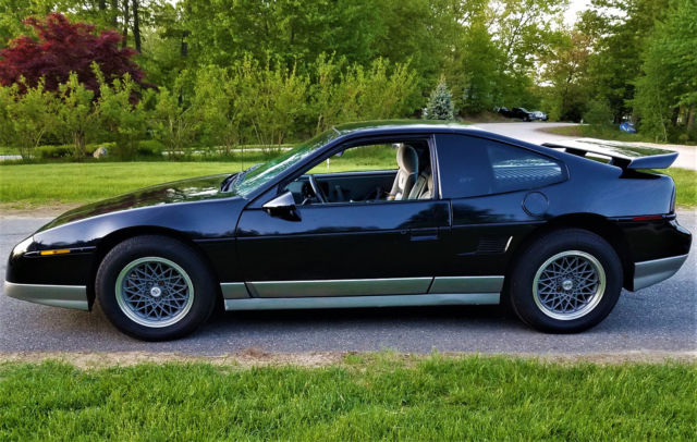 1986 Pontiac Fiero GT - photo 4