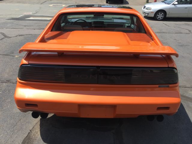 1986 Pontiac Fiero - photo 6