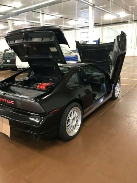 1986 Pontiac Fiero - photo 7