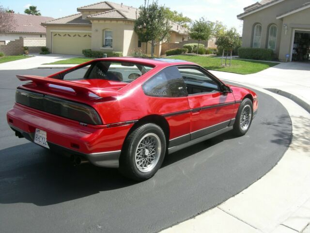1986 Pontiac Fiero GT - photo 5