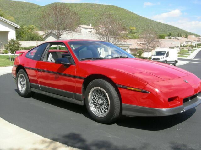 1986 Pontiac Fiero GT - photo 8