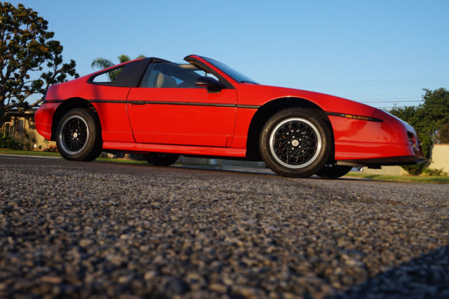 1986 Pontiac Fiero T-Top GT
