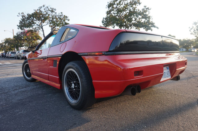 1986 Pontiac Fiero T-Top GT - photo 2