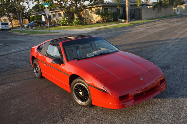 1986 Pontiac Fiero T-Top GT - photo 4