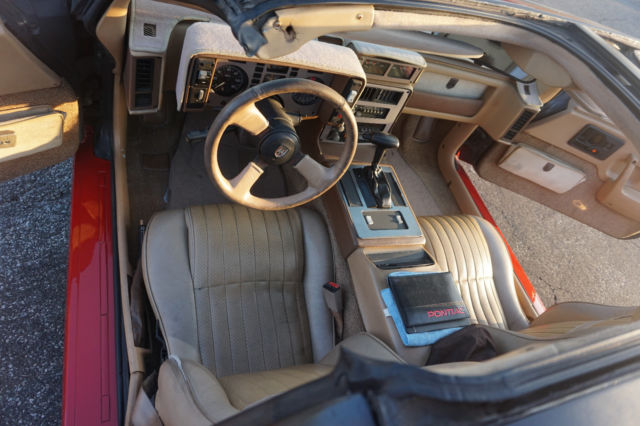 1986 Pontiac Fiero T-Top GT - photo 6