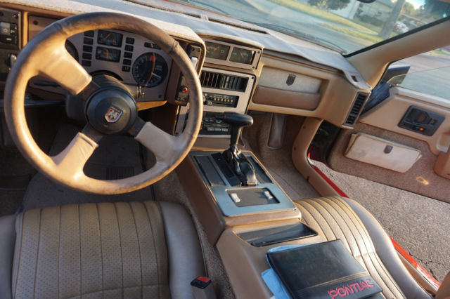 1986 Pontiac Fiero T-Top GT - photo 7