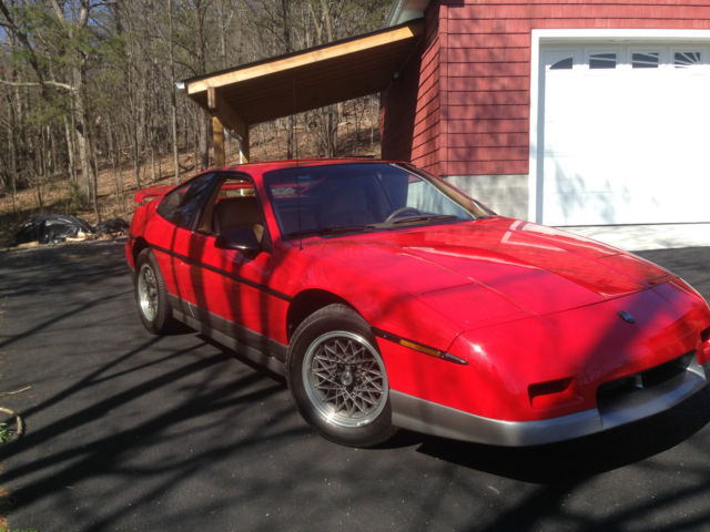 1986 Pontiac Fiero GT Coupe - photo 2