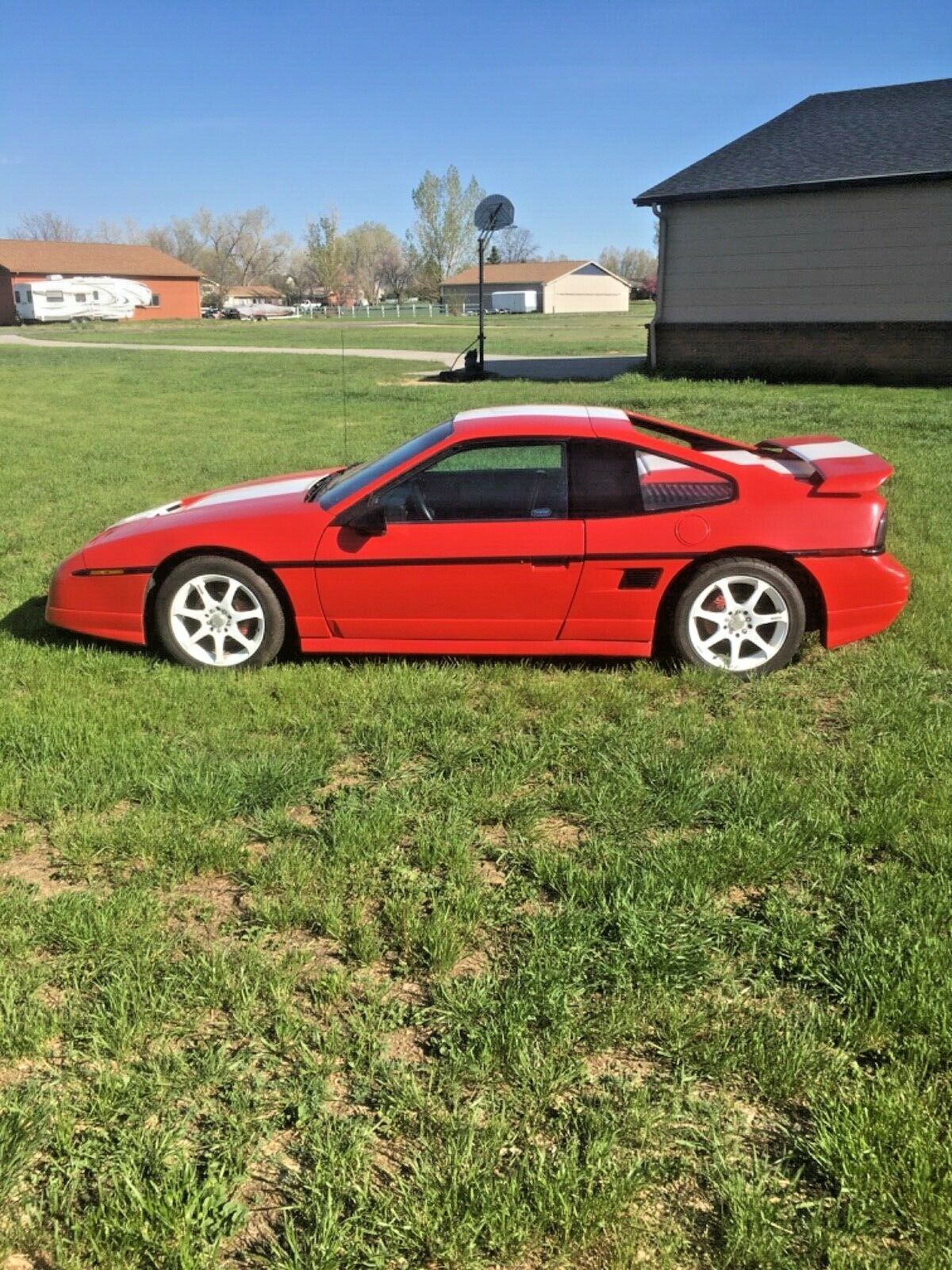 1986 Pontiac Fiero - photo 2