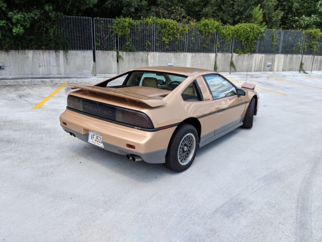 1986 Pontiac Fiero GT - photo 6