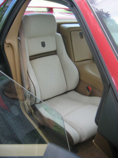 1986 Pontiac Fiero - photo 7