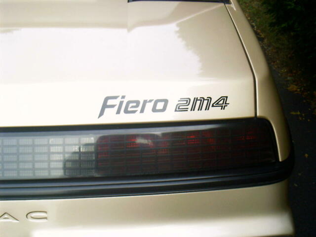1986 Pontiac Fiero - photo 7