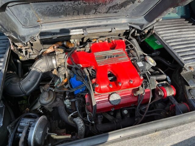 1986 Pontiac Fiero SE - photo 9