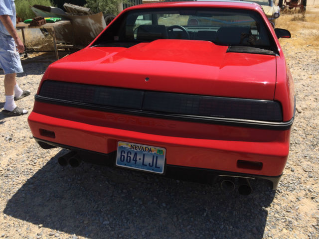 1986 Pontiac Fiero - photo 3