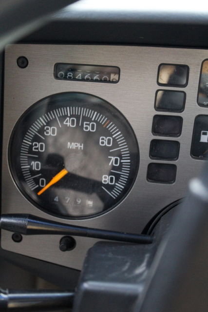 1986 Pontiac Fiero SE Coupe 2-Door - photo 5