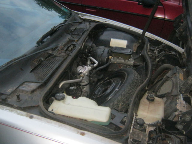 1986 Pontiac Fiero SE - photo 3