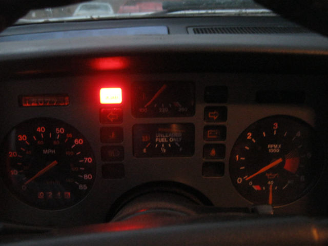 1986 Pontiac Fiero SE - photo 5
