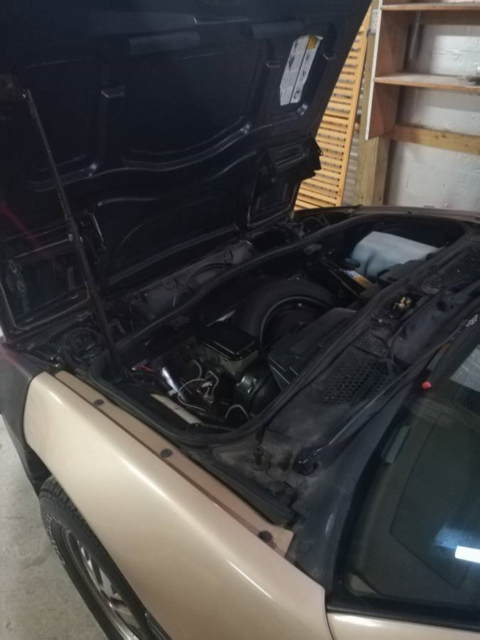 1986 Pontiac Fiero SE 2m6 Gold Edition - photo 7