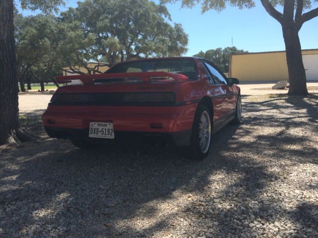1986 Pontiac Fiero - photo 4