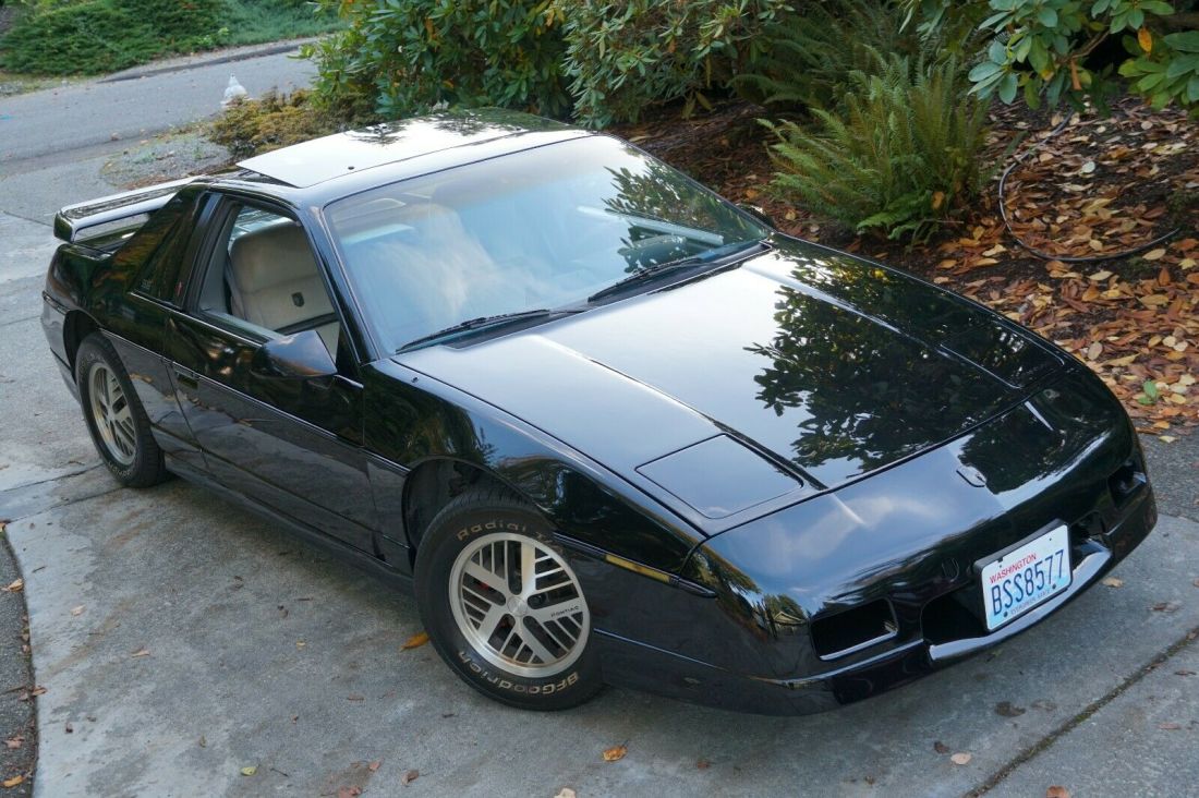 1986 Pontiac Fiero - photo 3