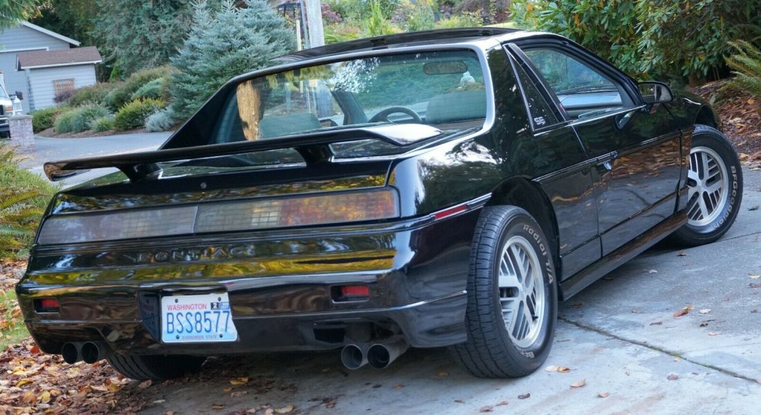 1986 Pontiac Fiero - photo 4