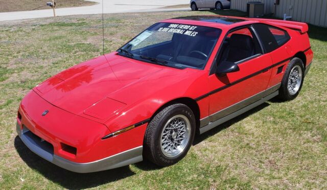 1986 Pontiac Fiero Sport GT
