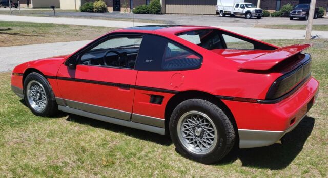 1986 Pontiac Fiero Sport GT - photo 4
