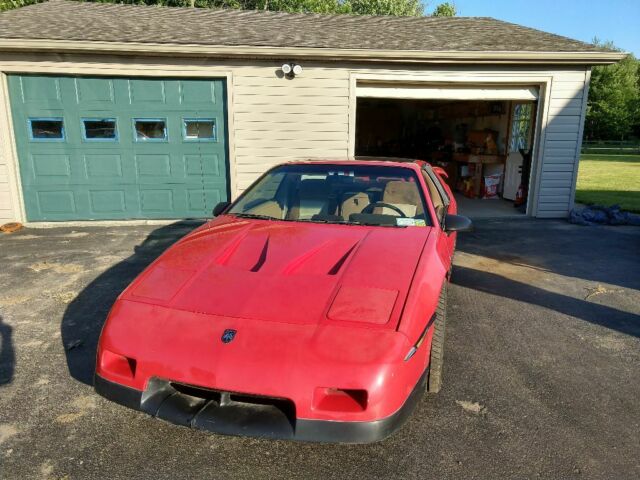 1986 Pontiac Fiero n/a