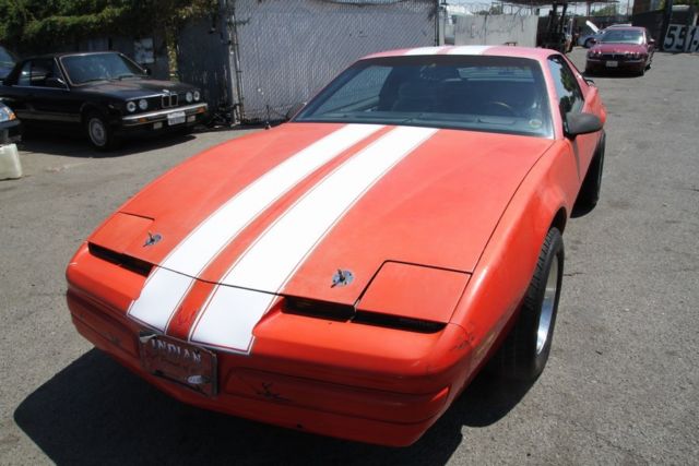 1986 Pontiac Firebird Automatic 8 Cylinder NO RESERVE 1986 Pontiac Firebird