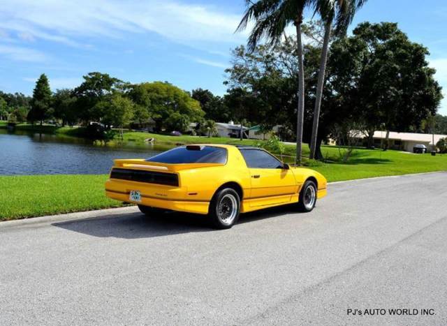 1986 Pontiac Firebird Trans Am 2dr Hatchback - photo 6