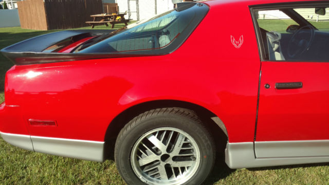 1986 Pontiac Firebird - photo 8